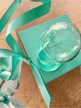 Tiffany & Co. Holly berry berries large crystal ornament in Original Box